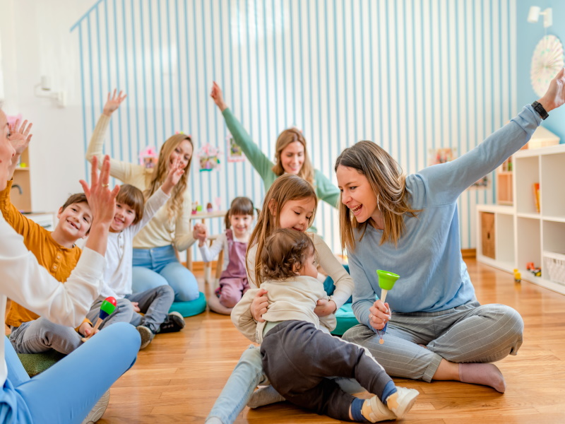Kleine Yogis entdecken das Land der Achtsamkeit